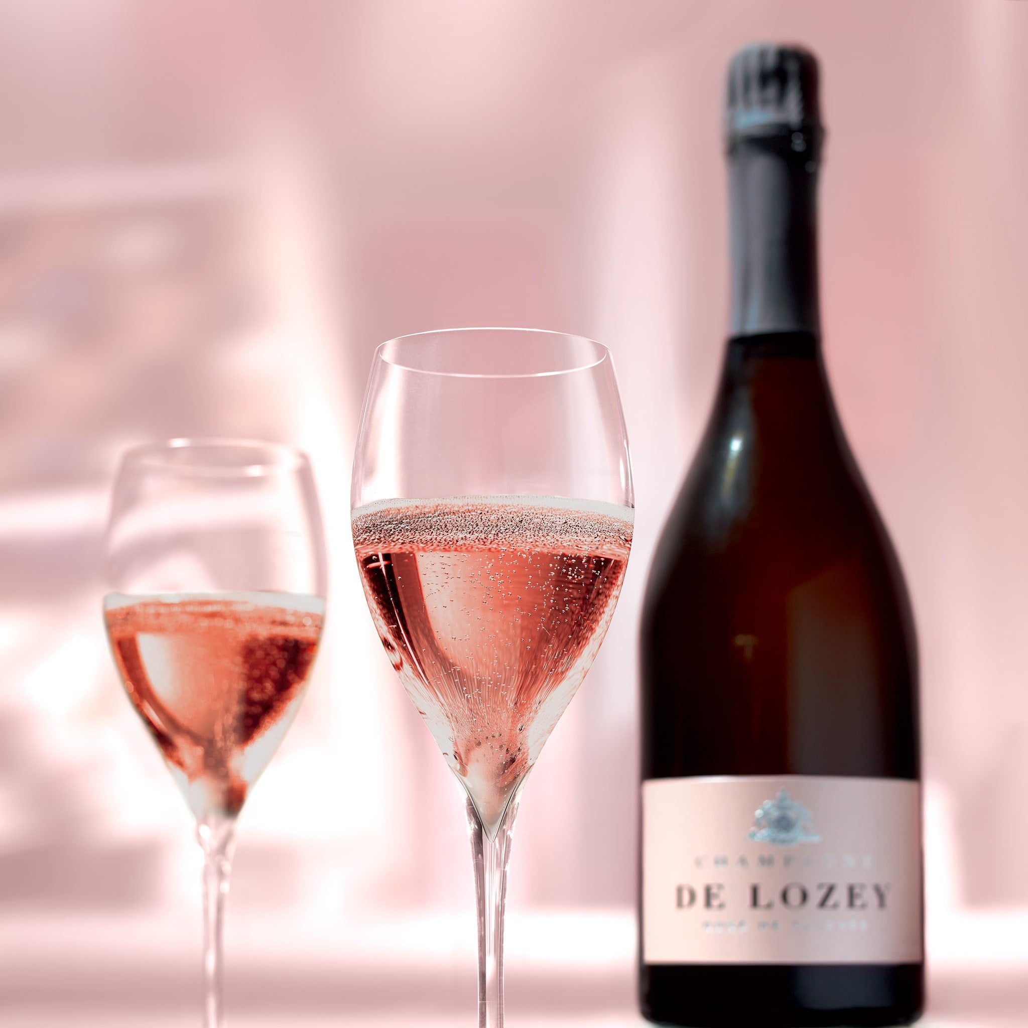 http://delozey.com/cdn/shop/products/champagne-rose-degustation.jpg?v=1620135241