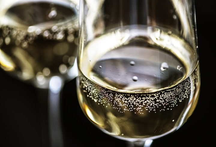 Pourquoi le champagne fait-il des bulles ?